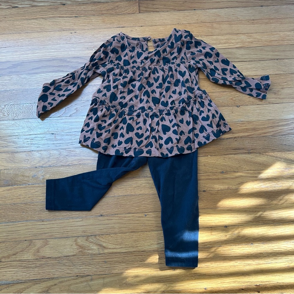 Carter’s Toddler Girls Outfit - Size 18M